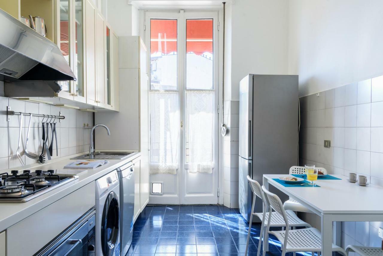 Plinio Flexyrent Apartment Milan Bagian luar foto